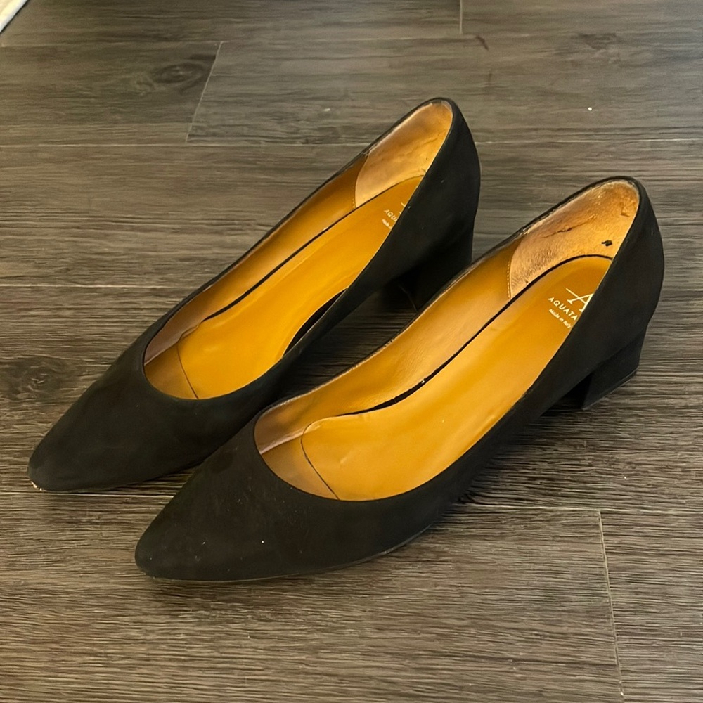 Aquatalia Suede Pumps